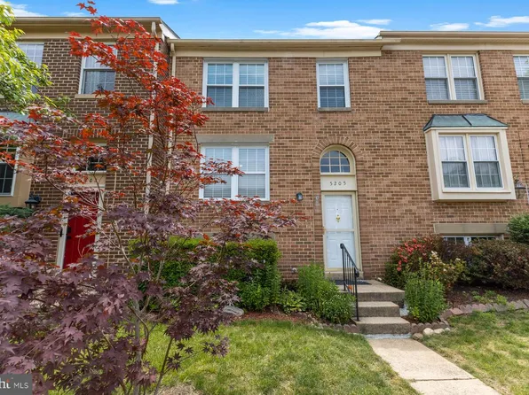 5205 Martinique Ln, Alexandria, VA 22315
