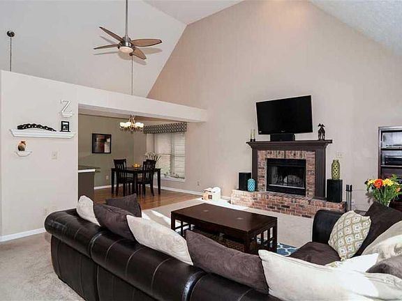 4th image of 7623 Pinesprings West Dr