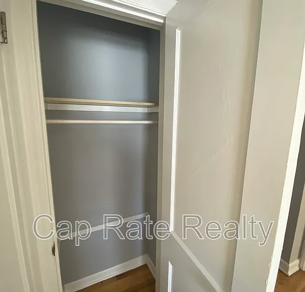 2299 Hamilton Ave — Photo 10