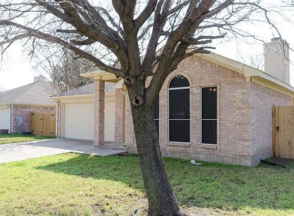 3rd image of 1206 Brookvalley Dr