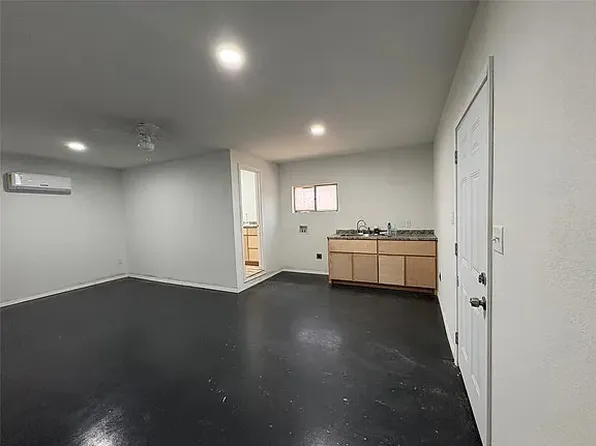 8112 Melrose Ct W #1, Fort Worth, TX 76108