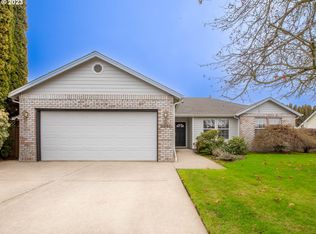 3341 Twin Elms Dr, Eugene, OR 97408