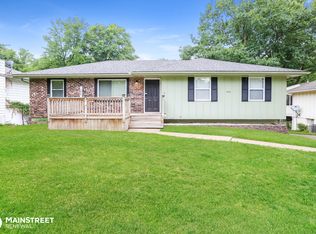 1904 N Plymouth Rd, Independence, MO 64058