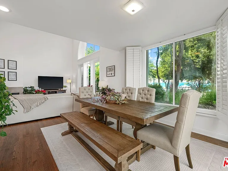 718 Lincoln Blvd #1 — Photo 8