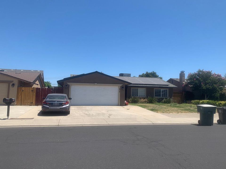 1st image of 674 Fern Dell Ln