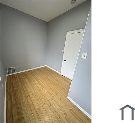 4th image of 1438 S Saint Louis Ave APT 3R