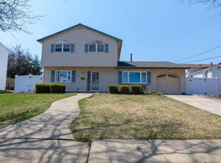 8 Tralee Rd, Hazlet, NJ 07730