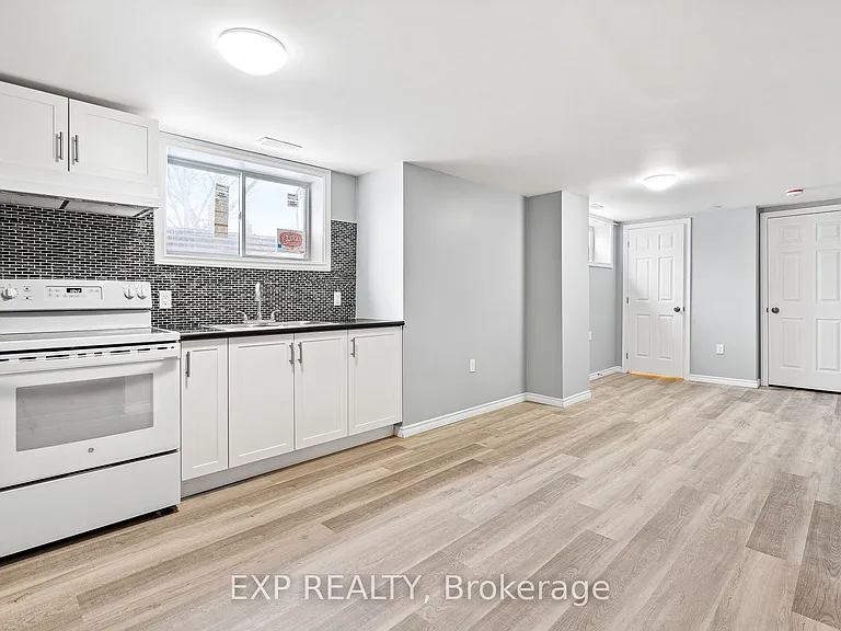 92 Margery Ave — Photo 8