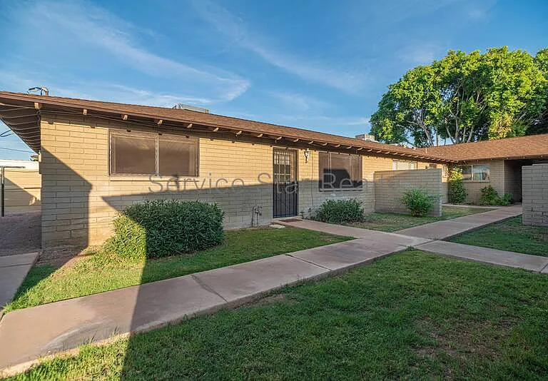 518 E Huntington Dr #3 — Photo 14