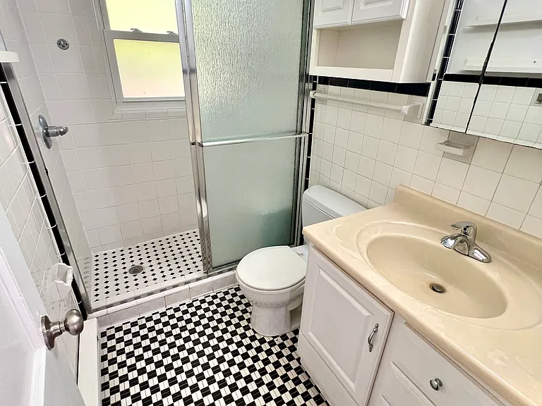 1308 Whilden Pl #B — Photo 13