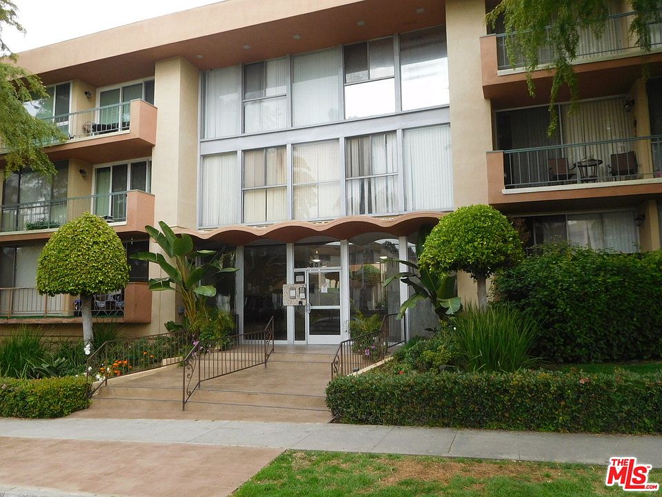 1st image of 805 Glenway Dr Unit 208