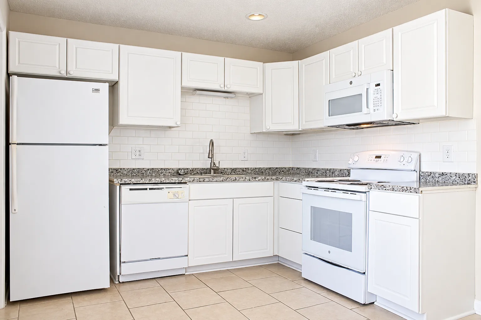 2 bed, 1.5 bath, 1003 sqft, $1,875 — Photo 1