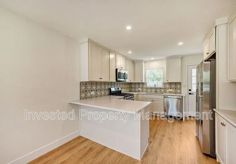 3641 N Josephine St — Photo 5