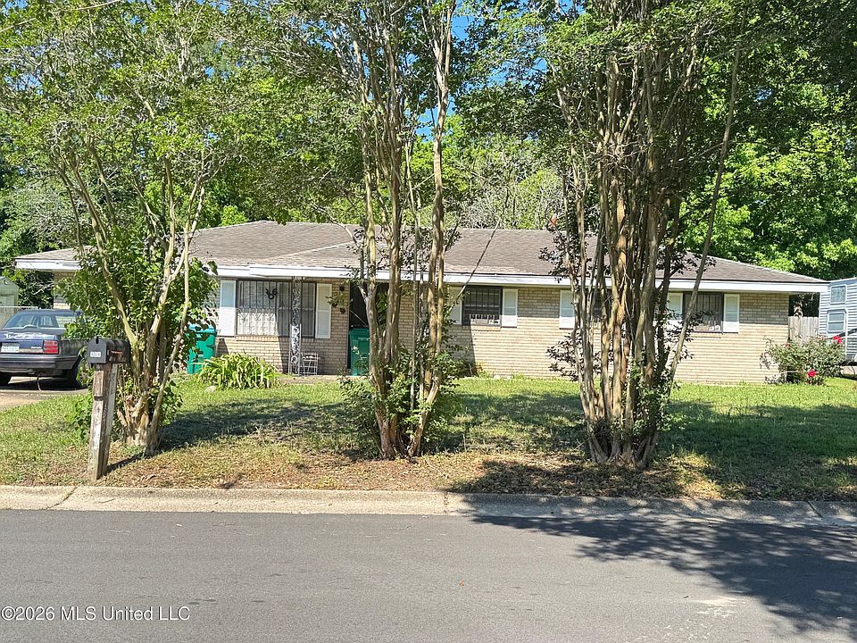 2nd image of 606 W David Dr