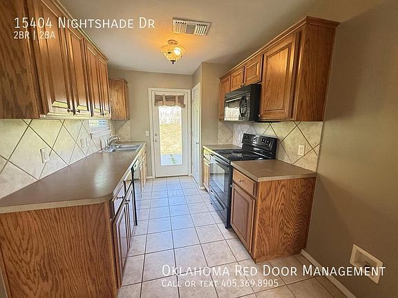 3rd image of 15404 Nightshade Dr