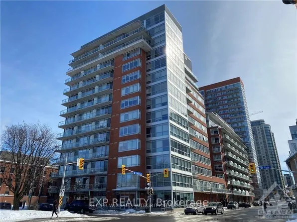 180 York St #1006, Ottawa, ON K1N 1J6