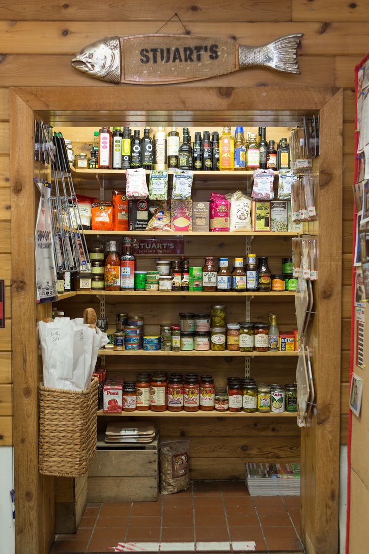 Dry good market