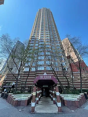 Rented by Highline Residential | media 34