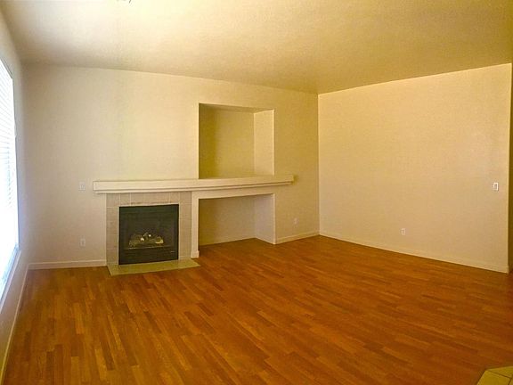4th image of 3940 Angelina Ln