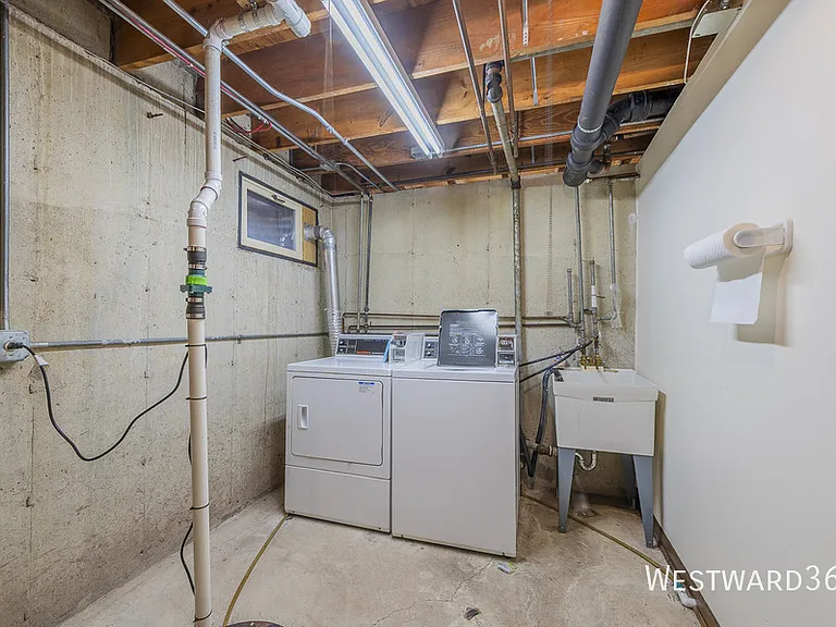 6320 W 79th St #2SE — Photo 16
