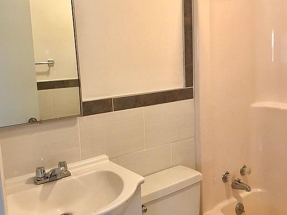 2nd image of 1051 Perkinswood Blvd SE APT 4