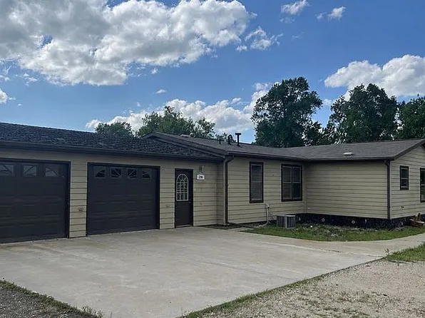 239 Florence St S, Streeter, ND 58483