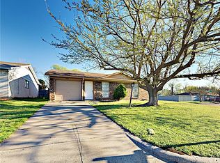1726 Pisces Ave, Grand Prairie, TX 75051