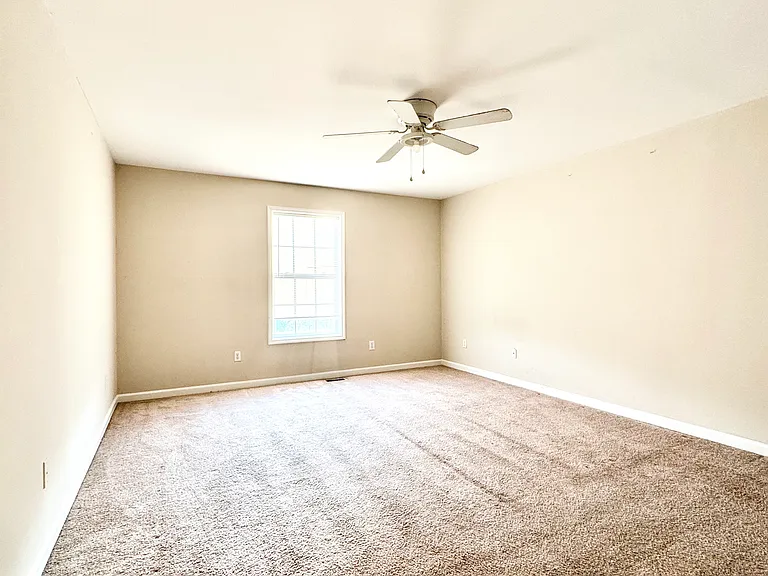 586 Hampton Way #1 — Photo 18