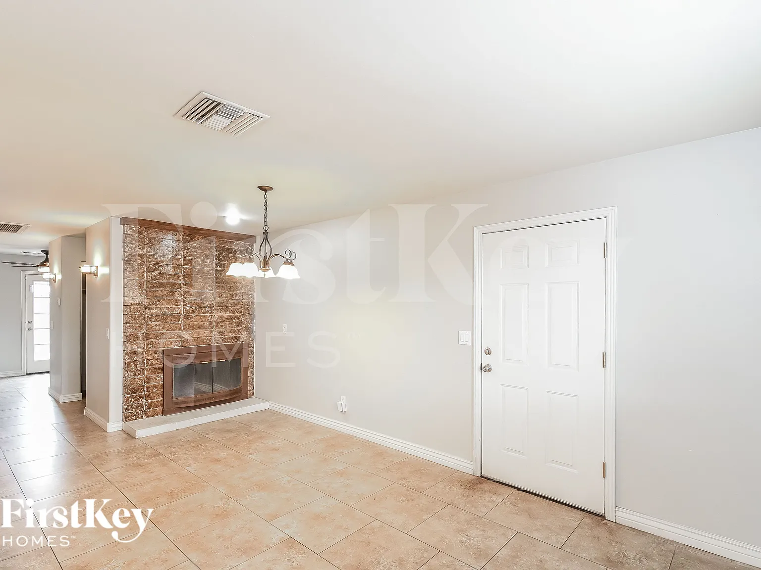 3 bed, 2.0 bath, 1848 sqft, $2,630 — Photo 4