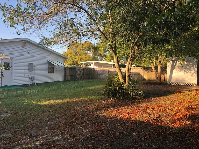 7047 Merrick Ln — Photo 7