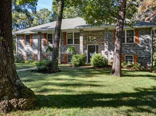 175 N Applebury Pl, Nixa, MO 65714