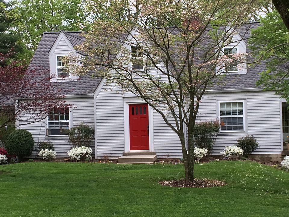 2nd image of 106 Spring Valley Rd