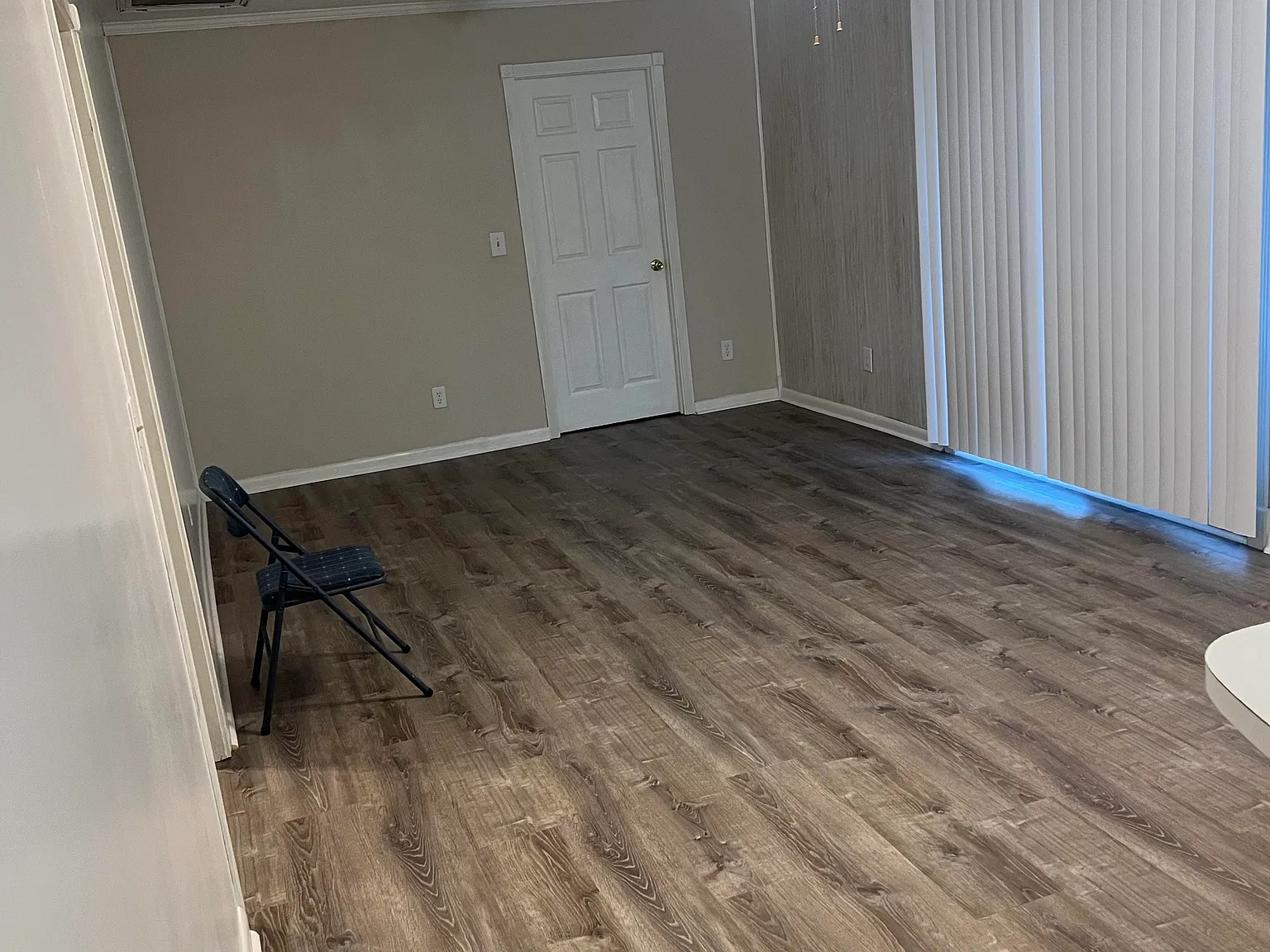 3 bed, 1857 sqft, $1,850 — Photo 4