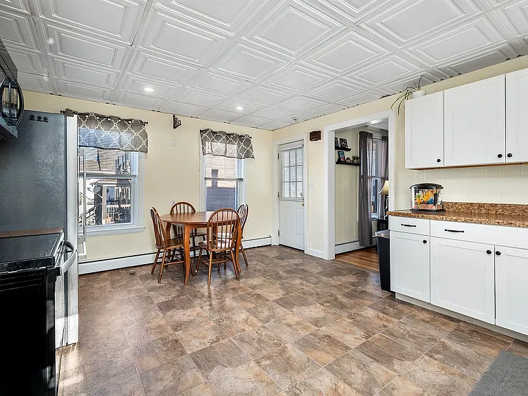 85 Summer St #1 — Photo 3