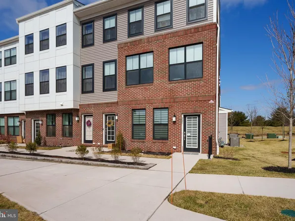 227 Aaron Truehart Way, Titusville, NJ 08560