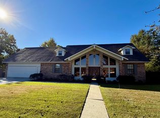 1114 Juniper Dr, Columbia, MS 39429