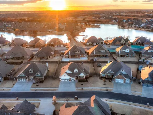 12813 Red Spruce Cir, Oklahoma City, OK 73142