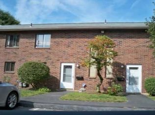 50 Wakefield Cir, East Hartford, CT 06118