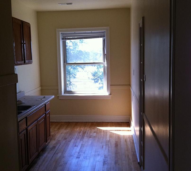 2nd image of 1357 S Kildare Ave