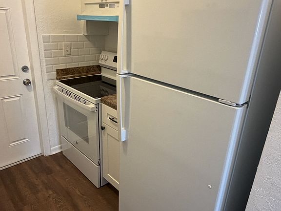 5th image of 50 NE 35th Ct