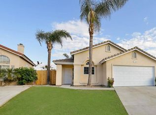 6118 Autumn Crest Dr, Bakersfield, CA 93313