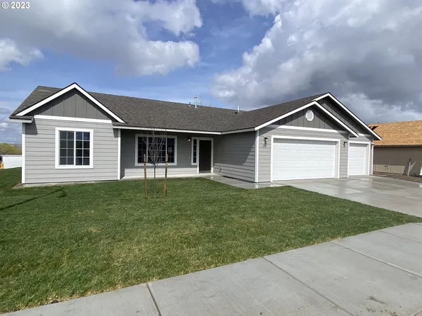 111 Riley Ave, Umatilla, OR 97882
