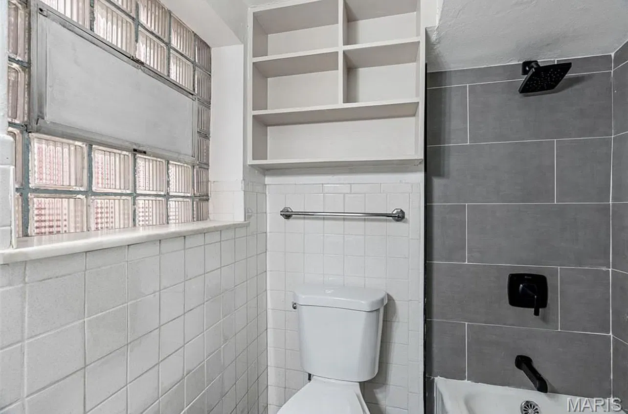 2 bed, $1,350 — Photo 2