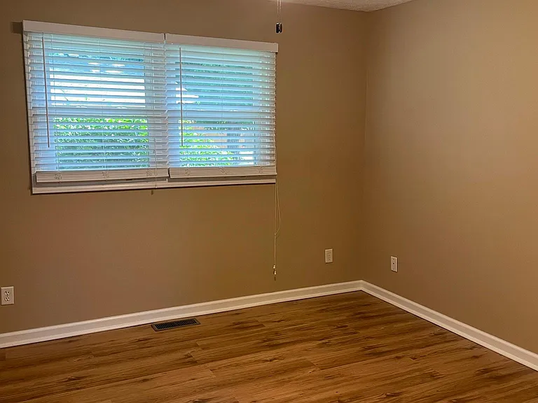 1315 Fairview Ave — Photo 15