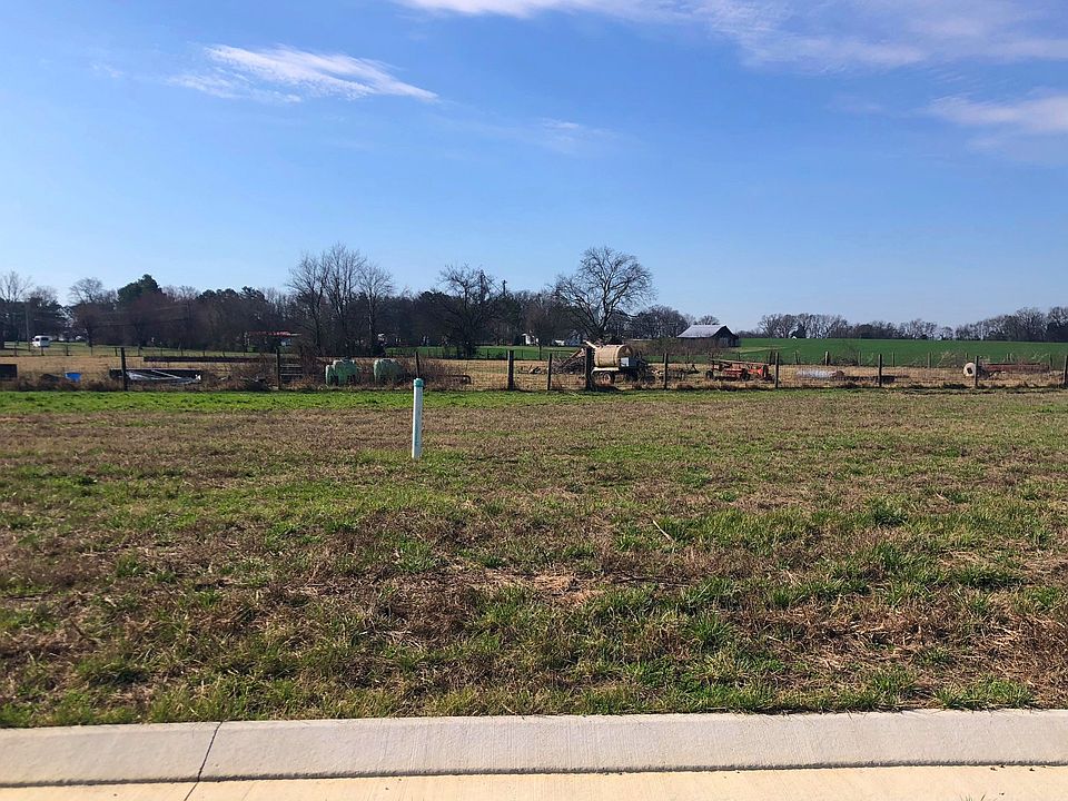 1st image of 0 Brook Ct Lot 8
