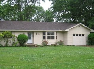 407 W Cedar St, Girard, KS 66743
