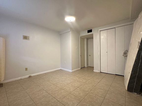 3rd image of 7501 Elmore Ln