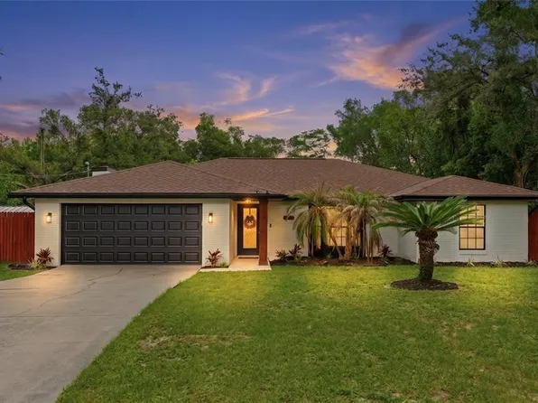 1820 N Merrick Dr, Deltona, FL 32738