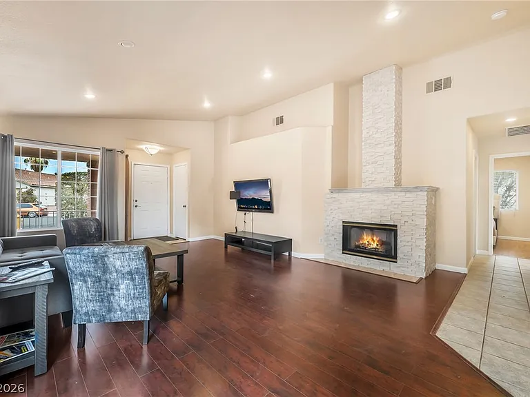 920 Ashurst Ct — Photo 5