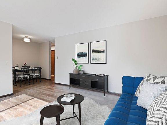 3rd image of 3620-3708 3720 West 32nd St #3620_208